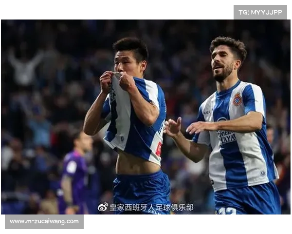 武磊回归首秀破门，西班牙人球迷举横幅欢迎游子归家